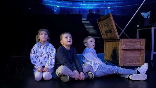 Familjevisning på teatern