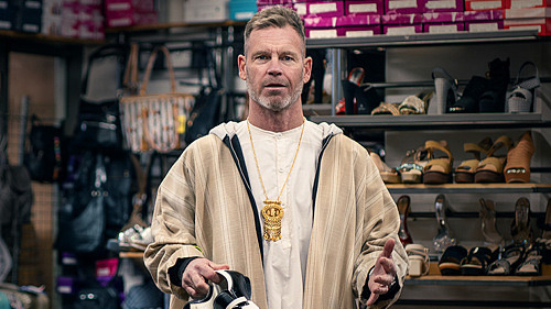 OSVENSK? – Fika, falafel och falukorv – Av och med Mårten Andersson Cvetkovic