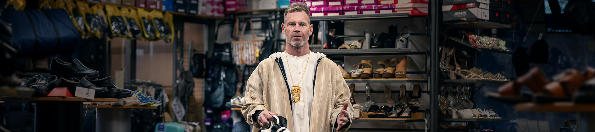 OSVENSK? – Fika, falafel och falukorv – Av och med Mårten Andersson Cvetkovic